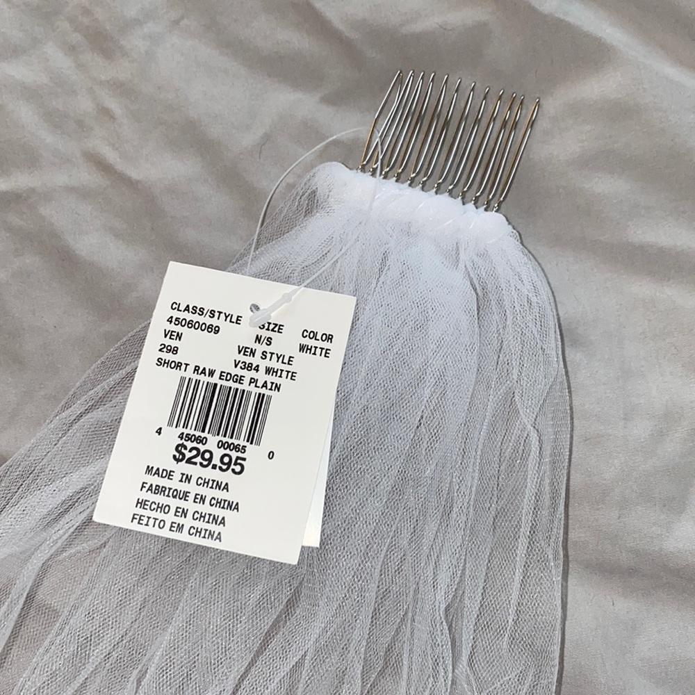 Brand new white sheer wedding veil